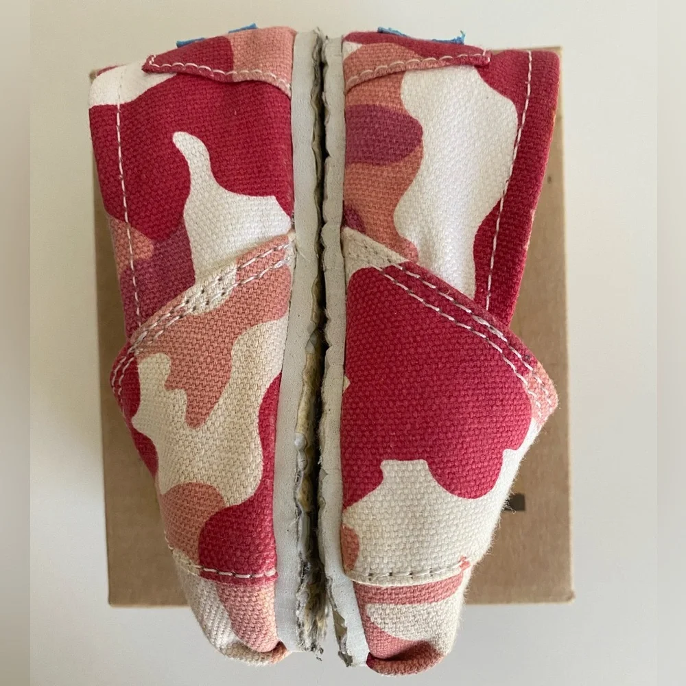 GUC Tiny Toms Classic Pink Camo | Size 4